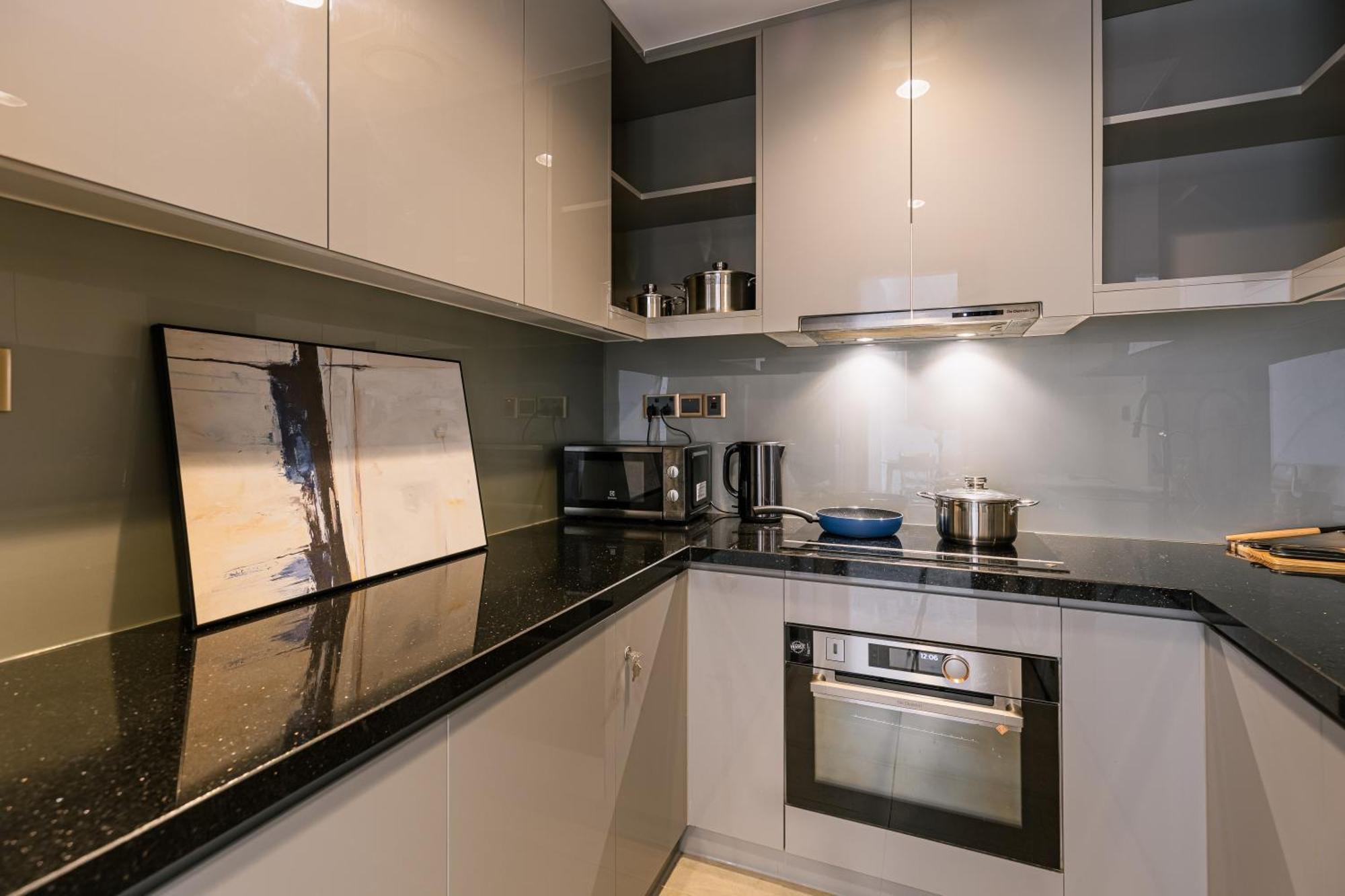 Exclusive 2-3 Bedroom Apartment In District 1 Free Pool Gym Sauna 호치민 외부 사진