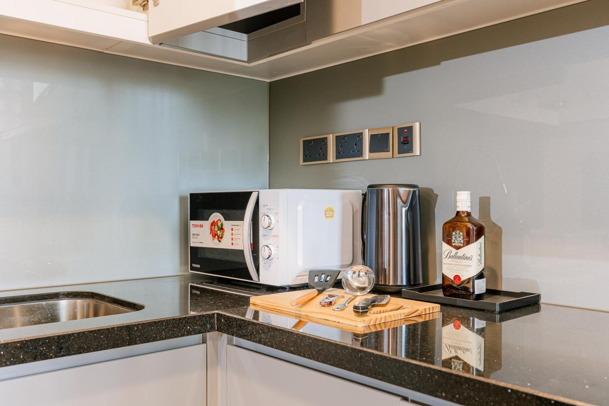 Exclusive 2-3 Bedroom Apartment In District 1 Free Pool Gym Sauna 호치민 외부 사진